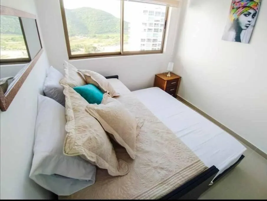 Exclusivo Club De Playa Con Acceso Directo A La Playa De Pozos Colorados, Cuenta Con Piscinas Olimpicas, Para Ninos, Restaurante, Jacuzzi, Sauna, Turco, Salon De Juegos, Simulador De Golf, Spa, Transporte Interno, Bar, Etc. Santa Marta